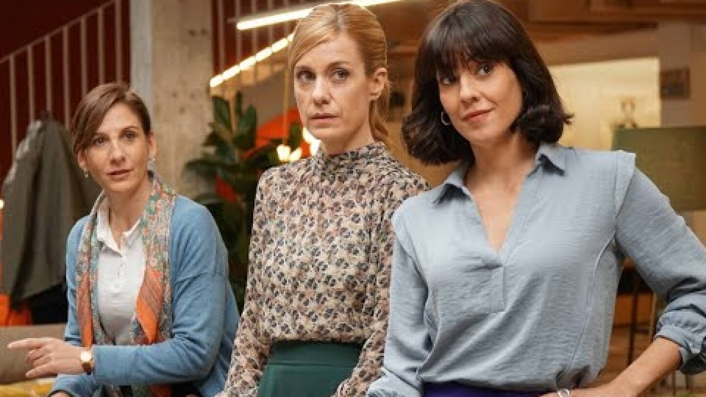 Bajo terapia - Trailer