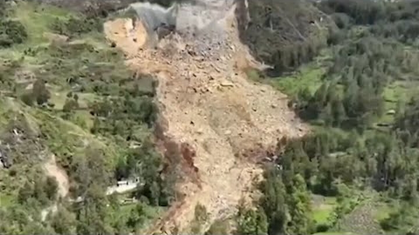 Landslide kills at least 670 people in Papua New Guinea