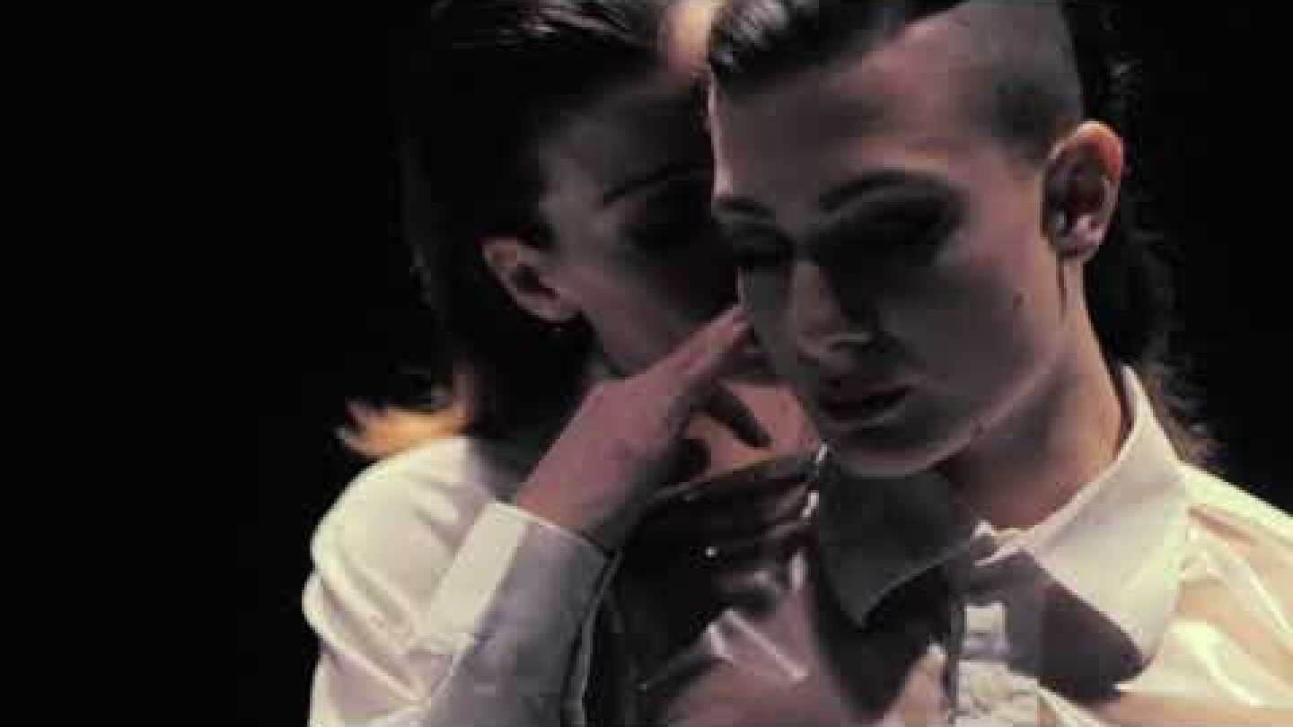 ΧΟΡΕΥΤΕΣ ΤΟΥ ΒΟΡΡΑ: ΤΟ ΠΟΡΤΡΕΤΟ ΤΟΥ ΝΤΟΡΙΑΝ ΓΚΡΕΪ