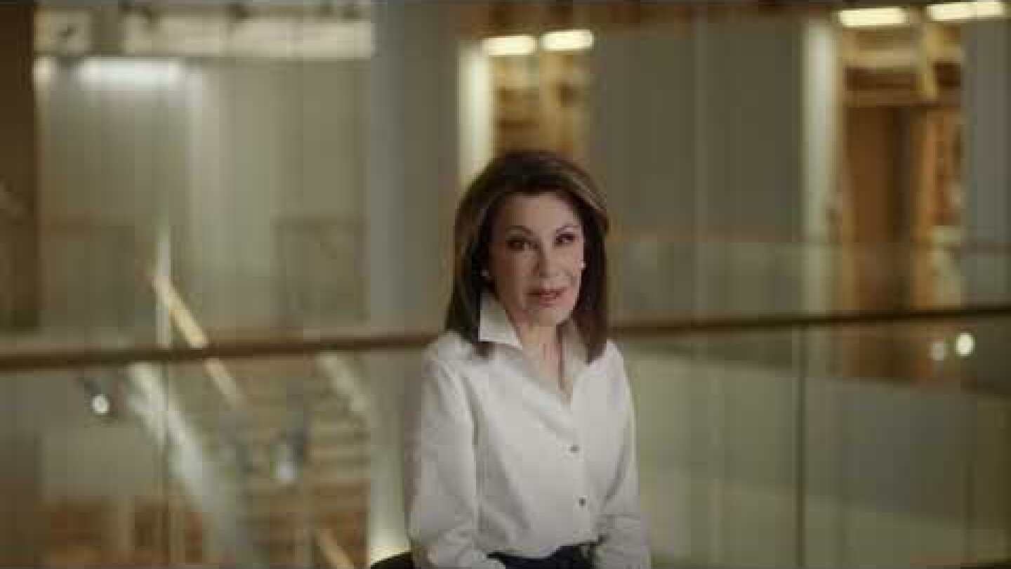 H Γιάννα Αγγελοπούλου – Δασκαλάκη, παρουσιάζει το σήμα της Επιτροπής "Ελλάδα 2021"