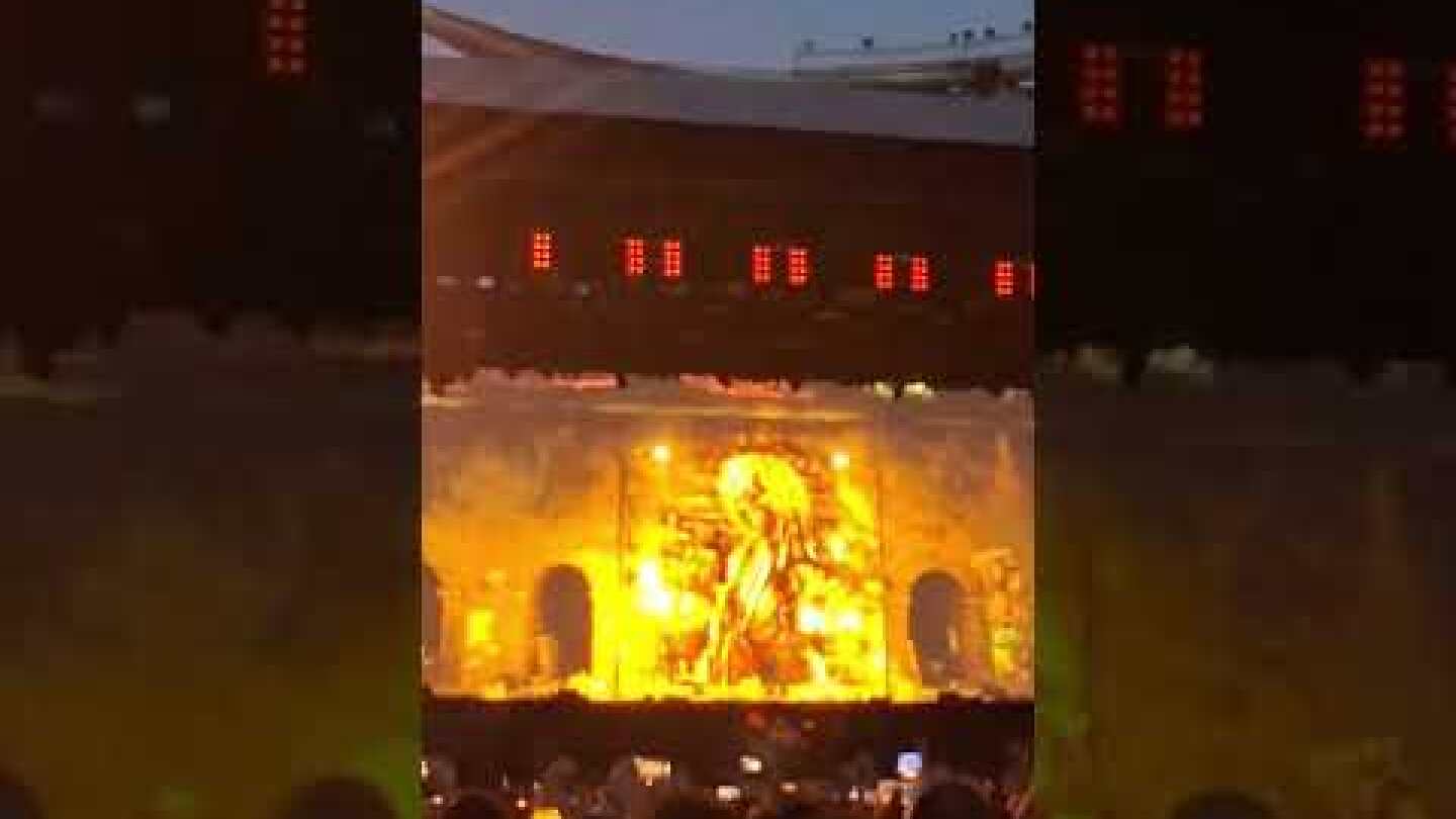 Η στιγμή που οι #ironmaiden βγήκαν στη σκηνή του ΟΑΚΑ