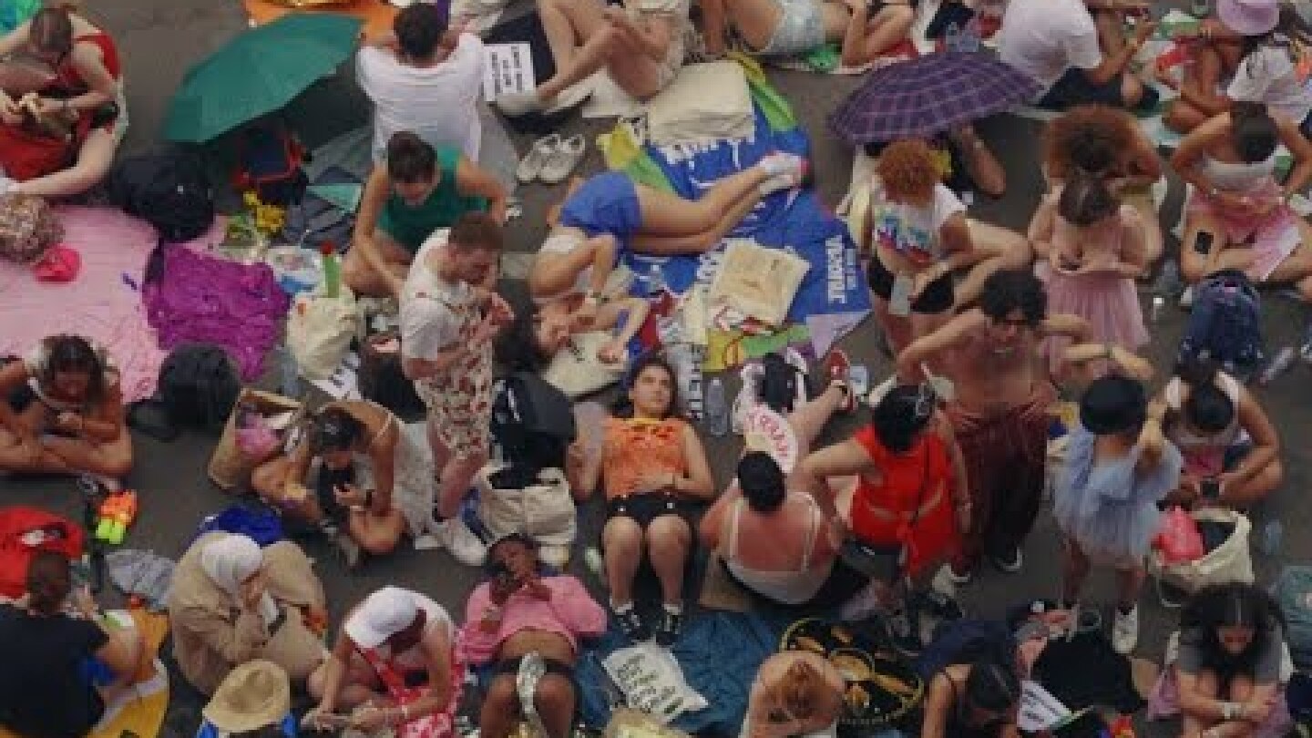 Love On Tour, Forever