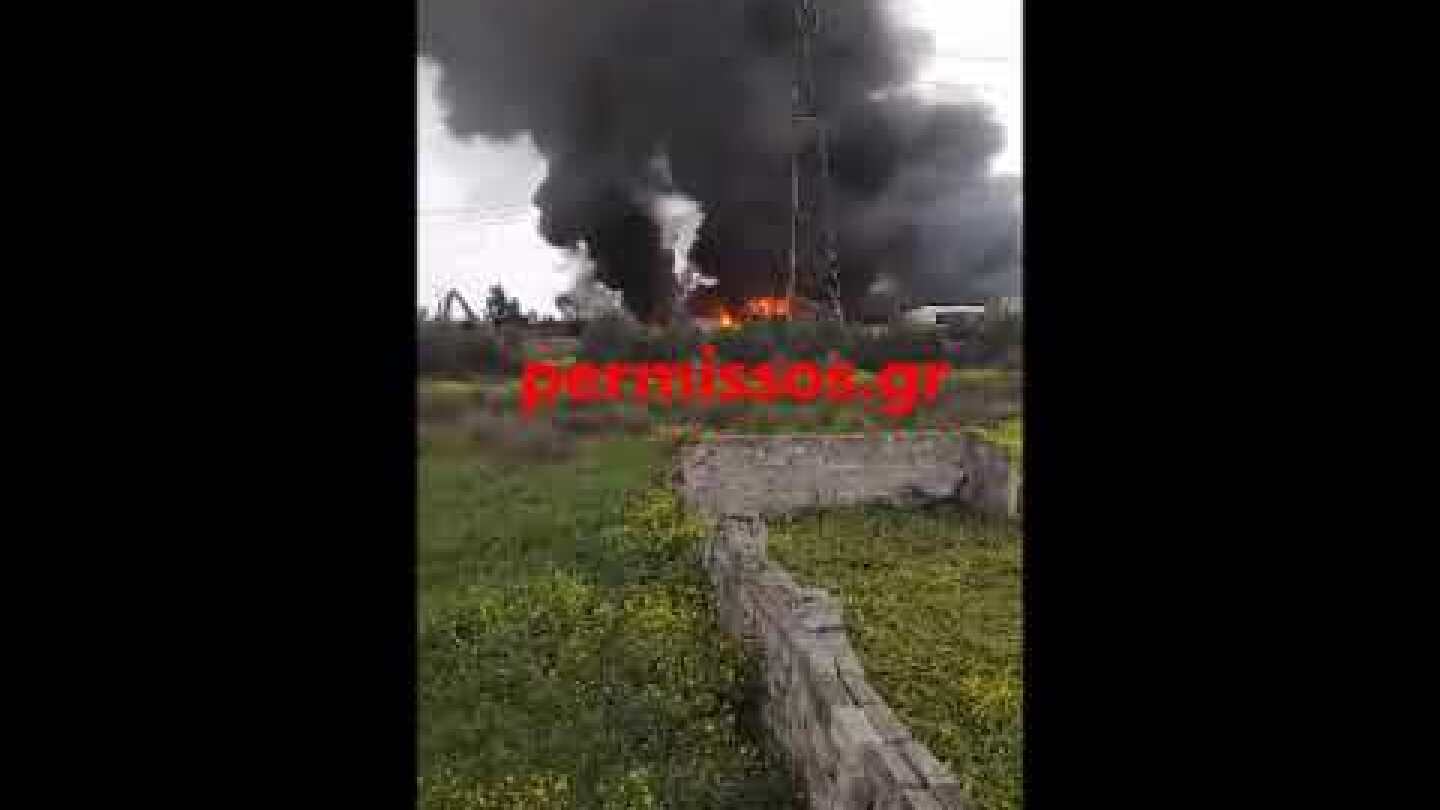 Φωτιά σε εργοστάσιο στο Σχηματάρι