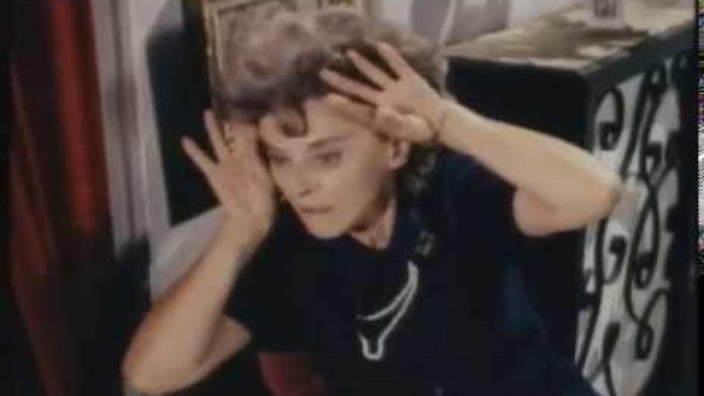 Η ομίχλη του Λονδίνου    Τασσώ Καββαδία