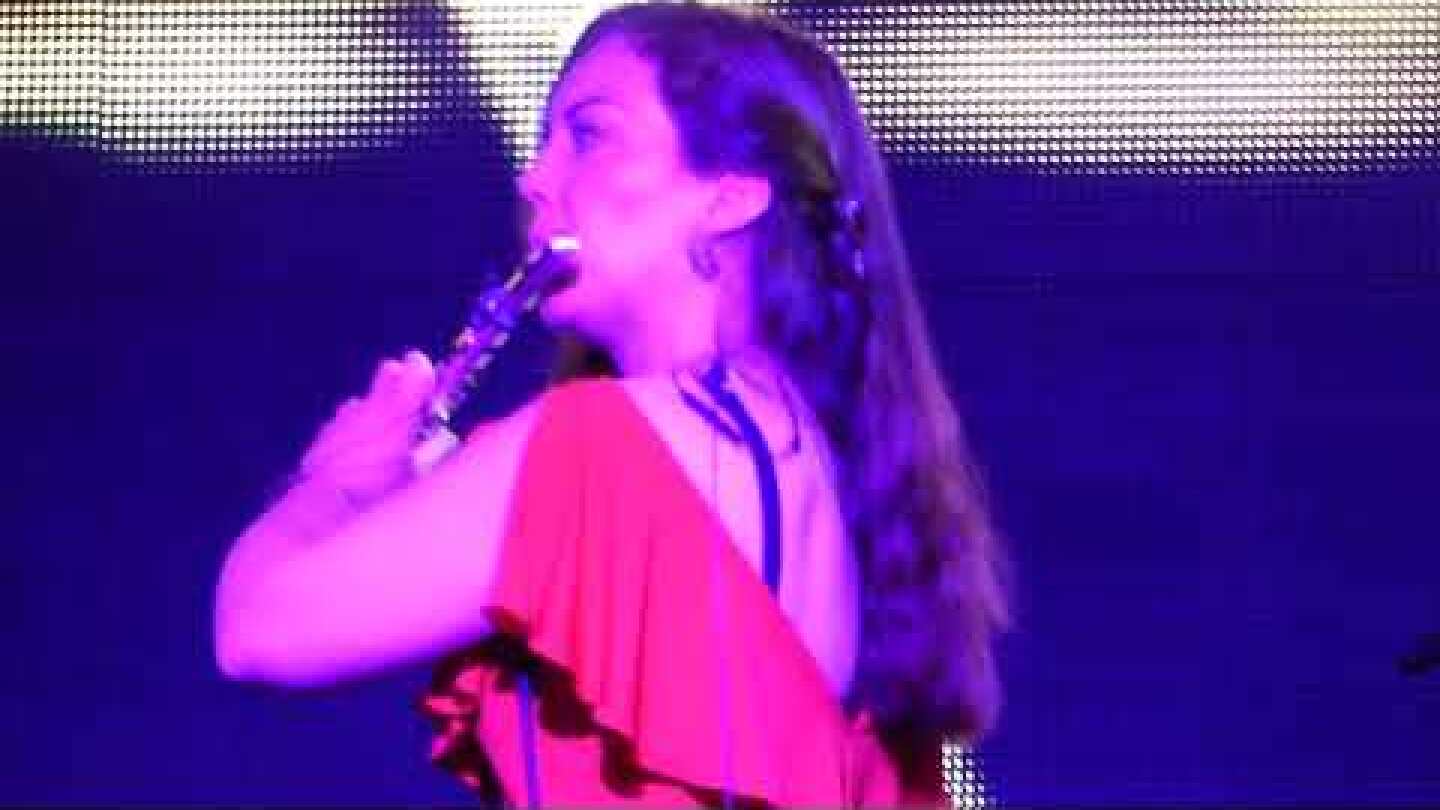 AGUSA - Uti vår hage