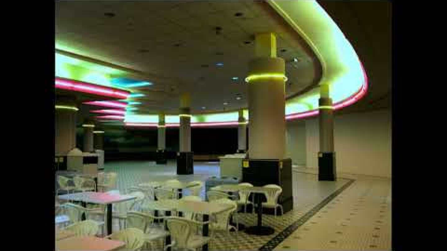 The Killing Moon- Echo & the Bunnymen (playing in an empty shopping centre)