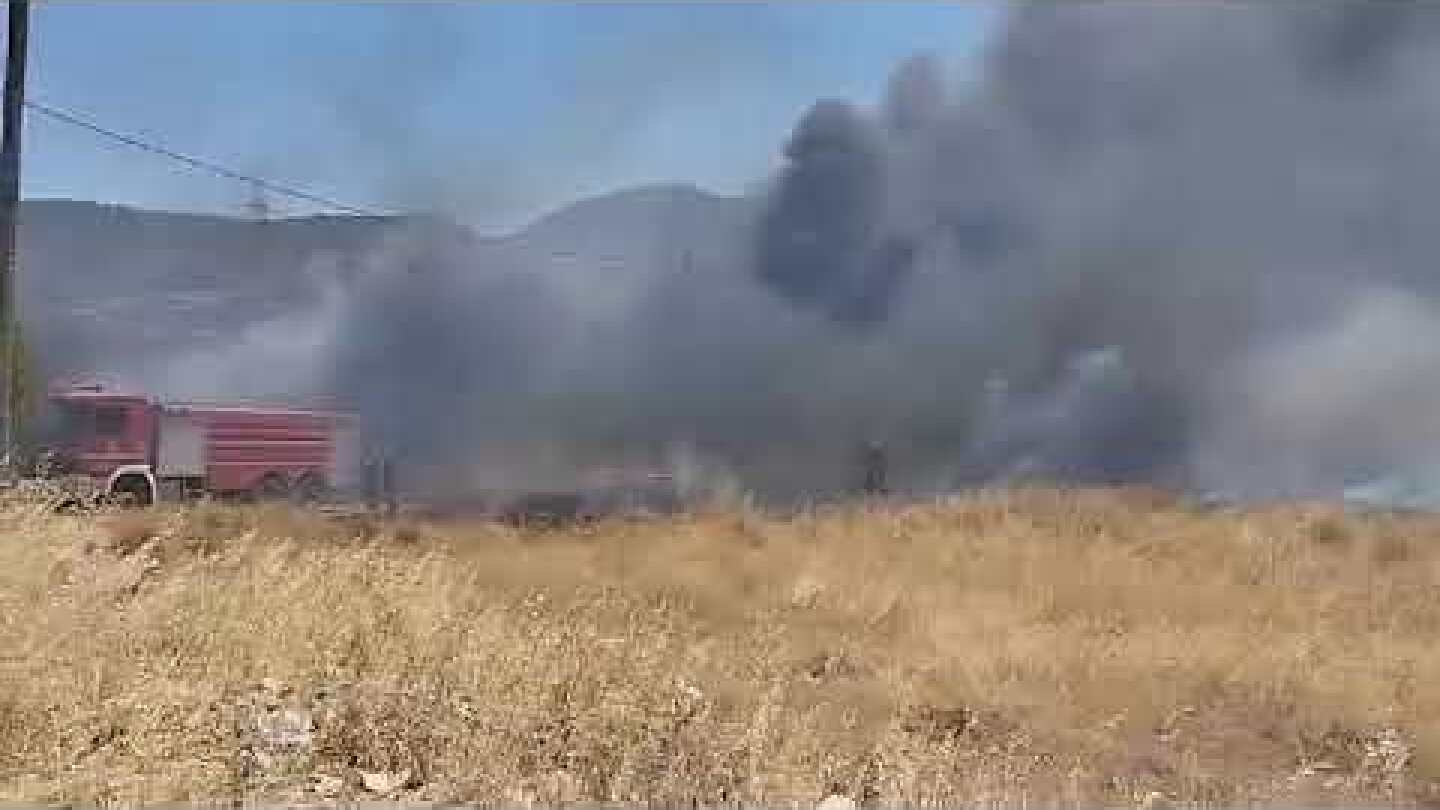 Μεγάλη φωτιά τώρα στα Νεόκτιστα Ασπροπύργου – Πληροφορίες για καμένα σπίτια – Κινδυνεύει σχολείο