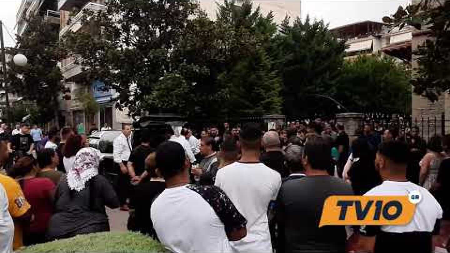 TV10 - Κηδεία 16χρονης Μαρίας στα Τρίκαλα (17-7-20)