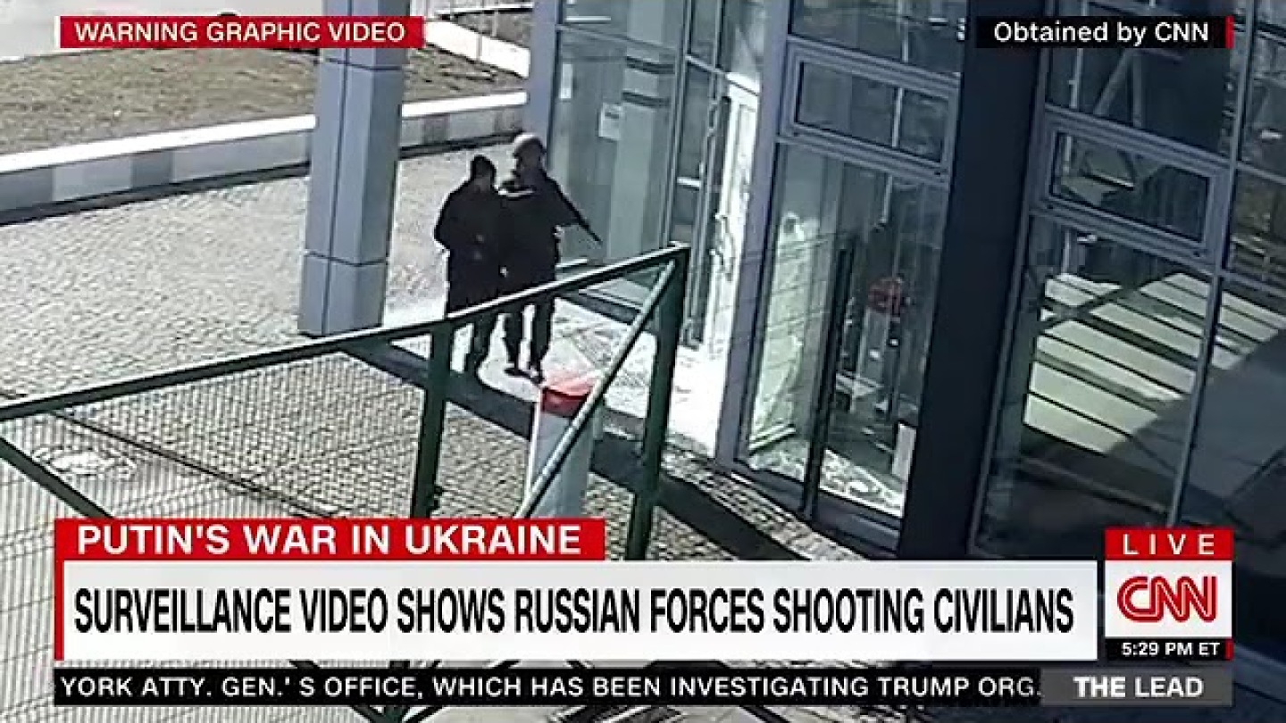 Video shows Russian soldiers killing 2 civilians in Kyiv / Київ / Киев before ransacking a business