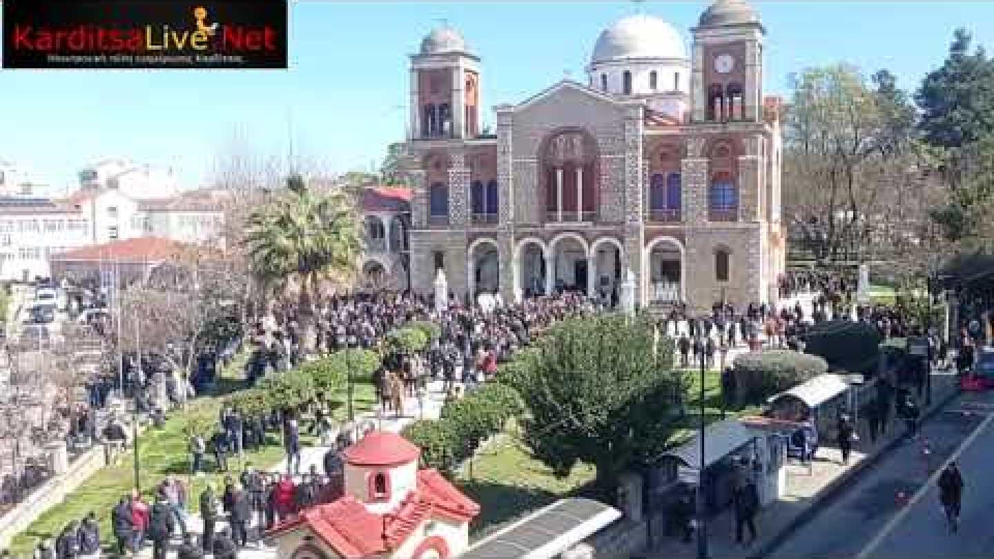 Εξόδιος ακολουθία στο Μητροπολιτικό Ναό του 21χρονου Αναστάσιου Κουτσόπουλου