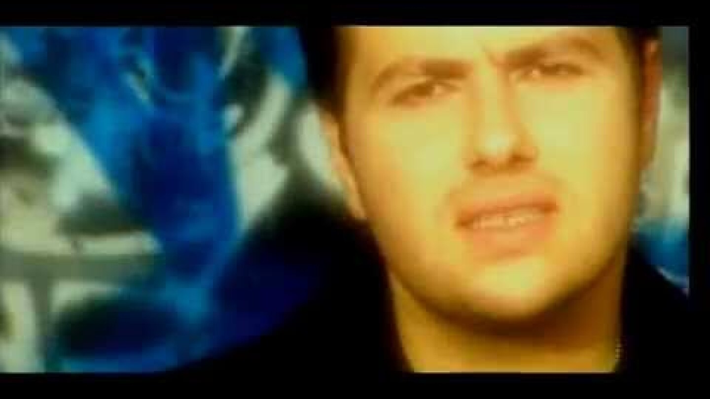 Μάνος Πυροβολάκης - Το χαμόγελο σου [Official Video Clip]