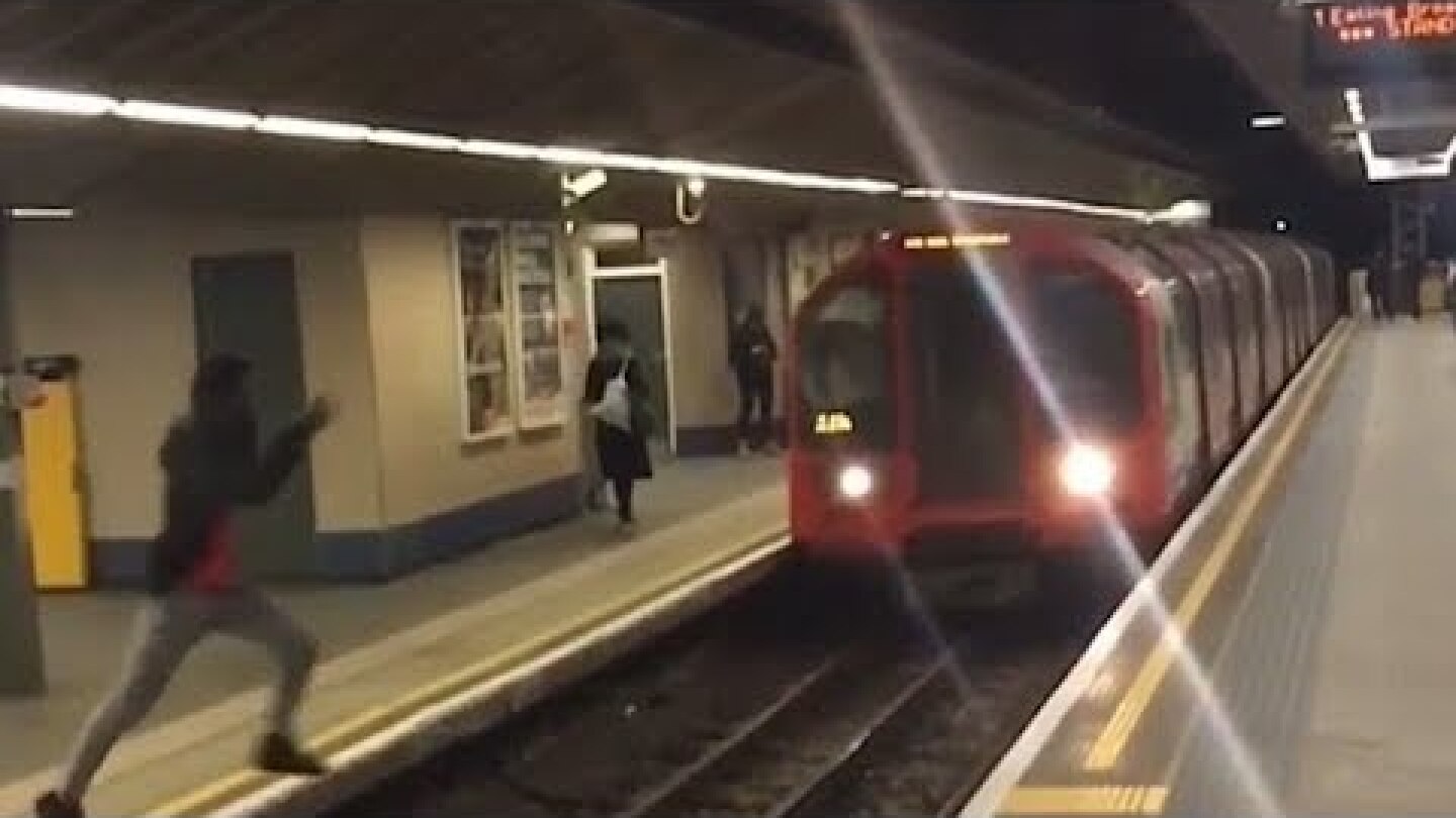 Shocking: Man jumps in front of Tube train to opposite platform