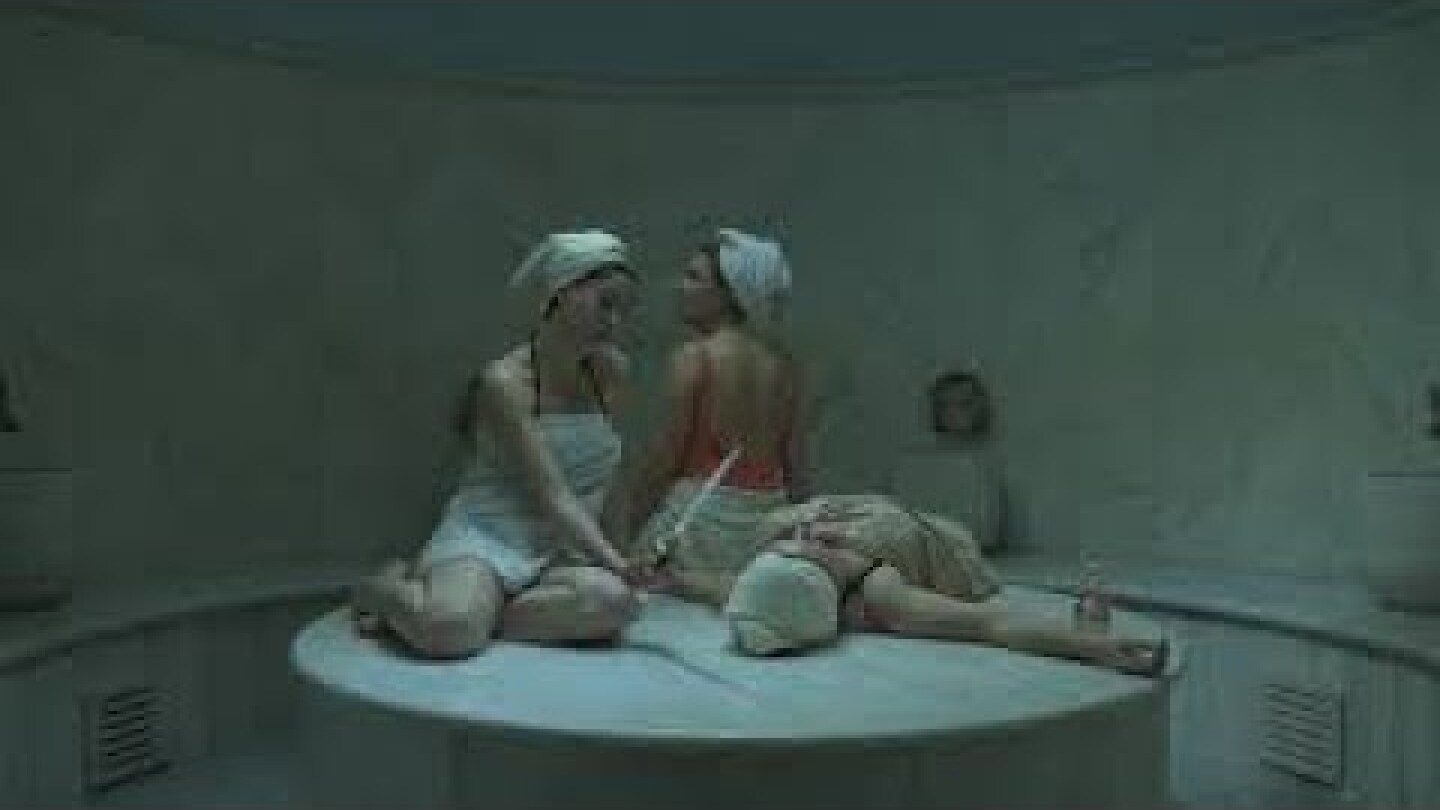 ΟΙ ΛΟΥΟΜΕΝΕΣ | skrow 2022 |  σκην. Κατερίνα Μαυρογεώργη