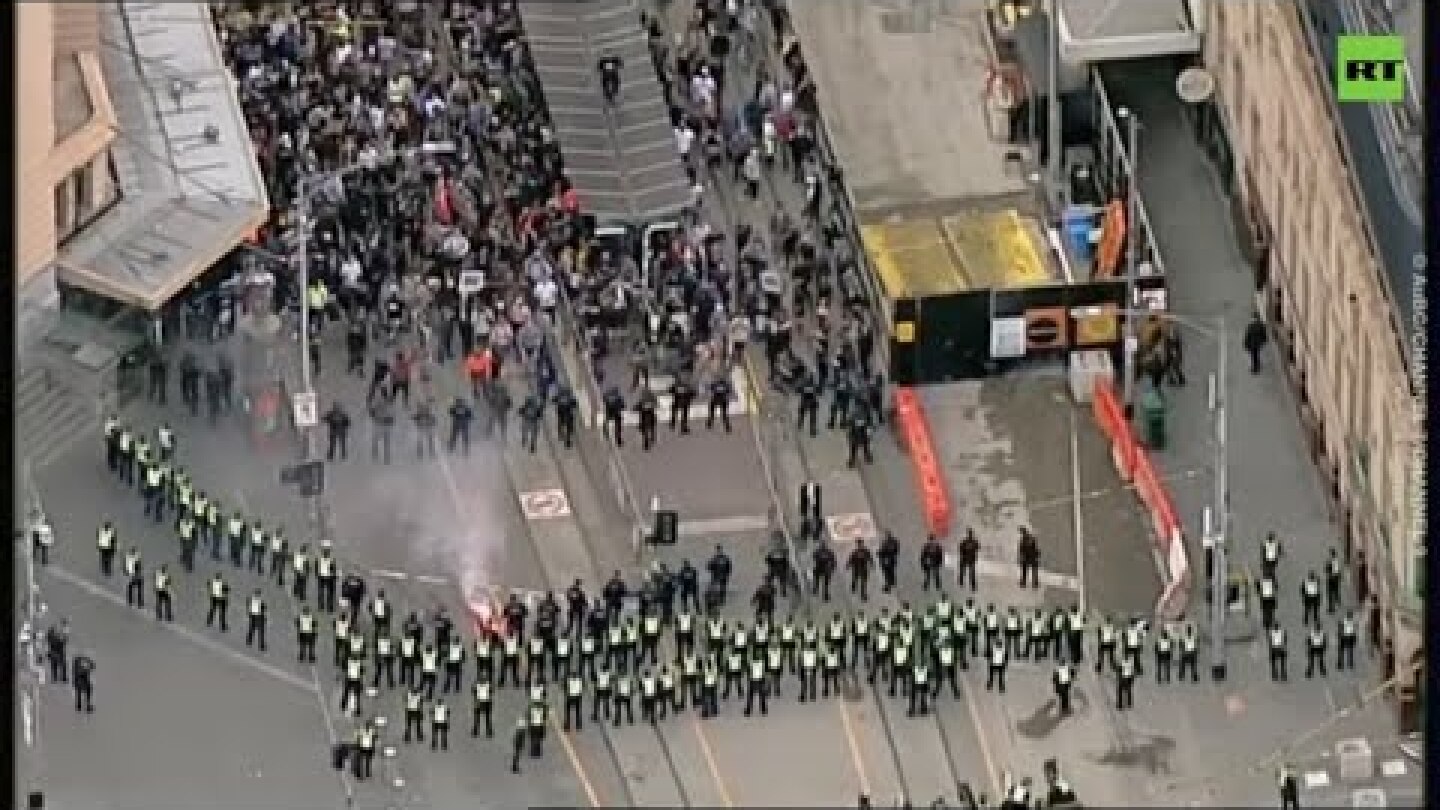Pepper spray, arrests | Australian police clash with protesters at MASSIVE lockdown demo