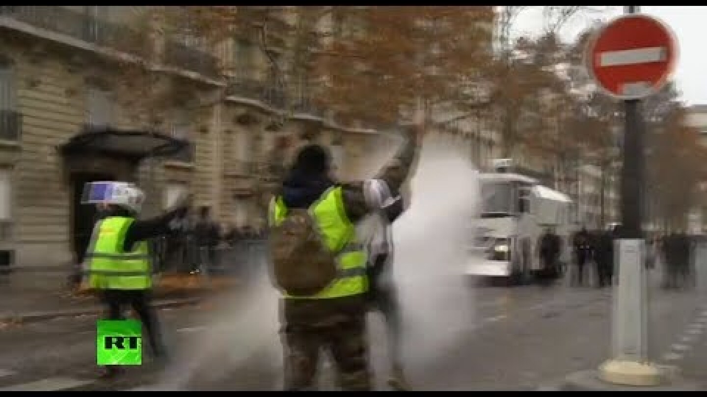 Police unleash water cannon on 'Yellow Vests' protesters in Paris