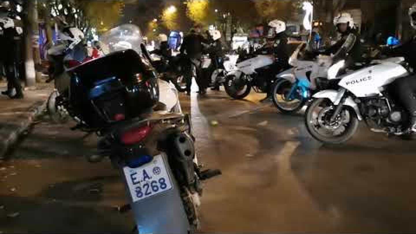 Προσαγωγές από την αστυνομία μετά την "καταδρομική" αντιεξουσιαστών στη Θεσσαλονίκη - GRTimes.gr