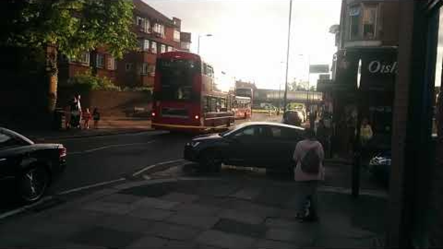 London's Southgate Station Explosion - 5 Injured - 2 in Hospital. Battery Short Circuit?