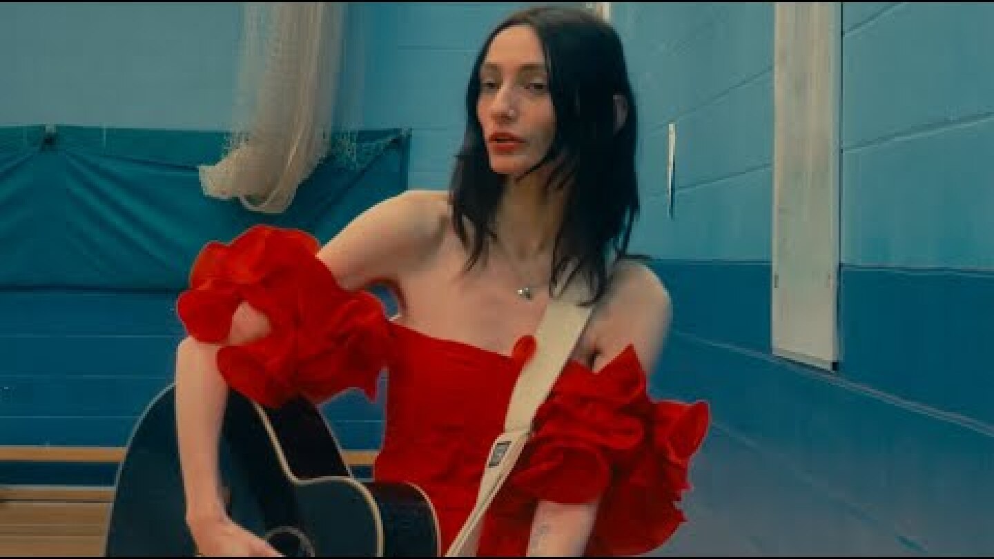 King Hannah - Big Swimmer (Official Video)