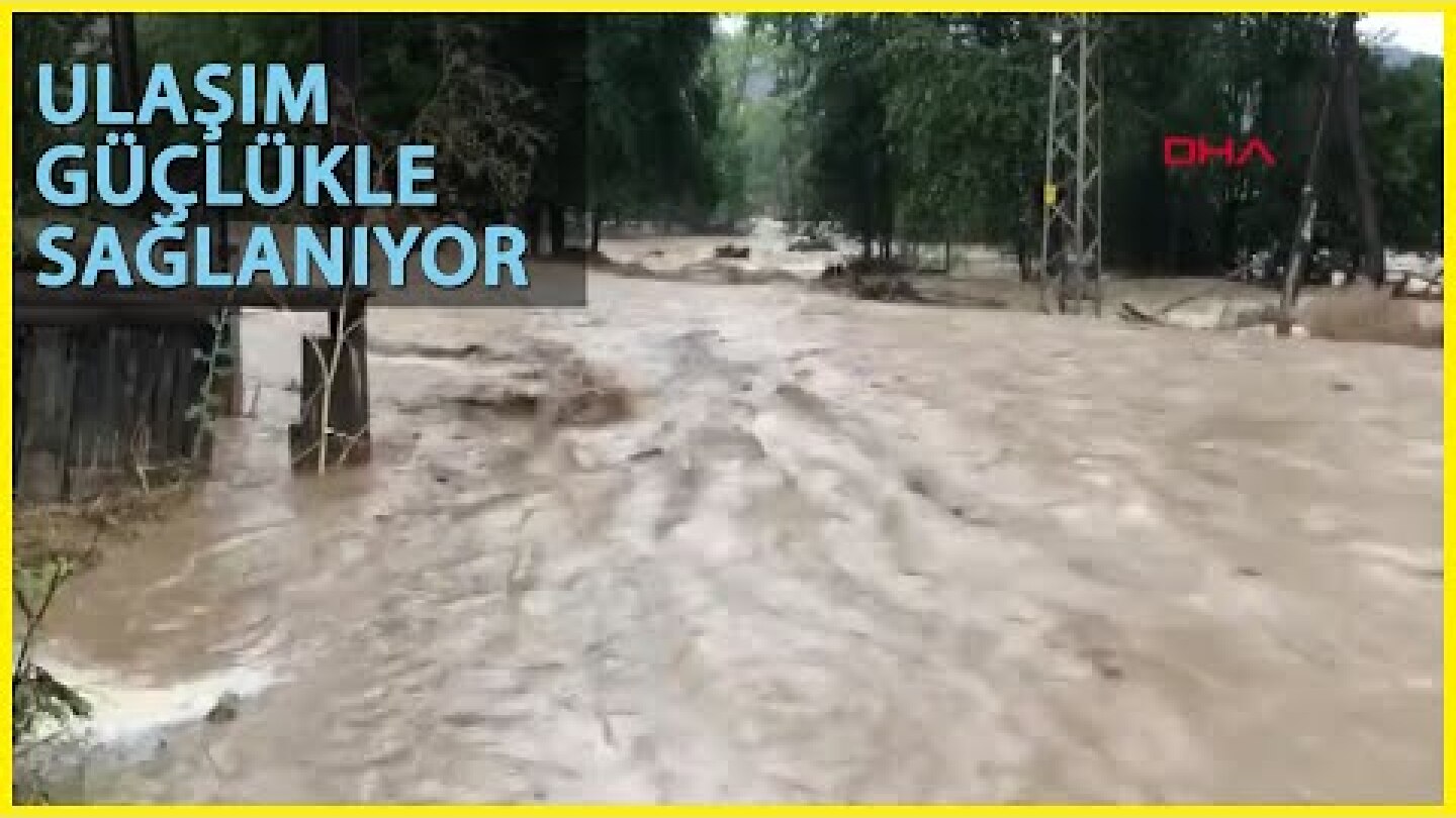 Cadde ve Sokaklar Göle Döndü! Kastamonu'da Şiddetli Sağanak Yağış
