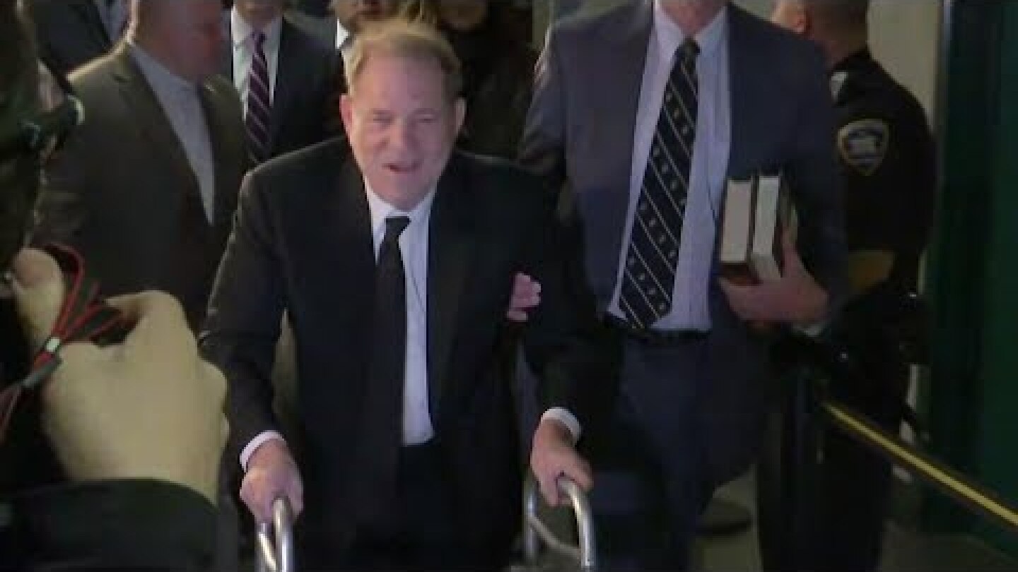 Weinstein arrives at court, McGowan lashes out