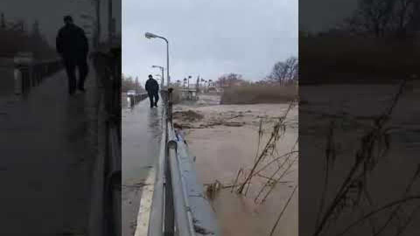 Βίντεο από την γέφυρα του Πλατανιά που κατέρρευσε