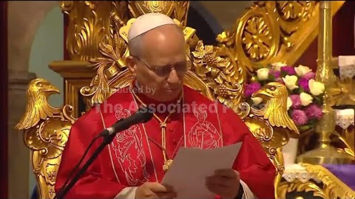 Pope Leo XIV prays at Armenian cathedral in Istanbul