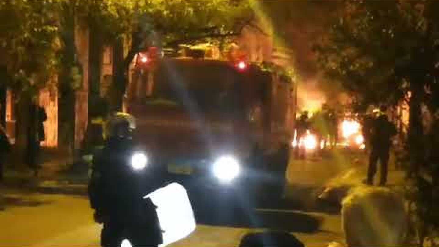 Καίγεται διαμέρισμα στην Σπύρου Τρικούπη στα Εξάρχεια