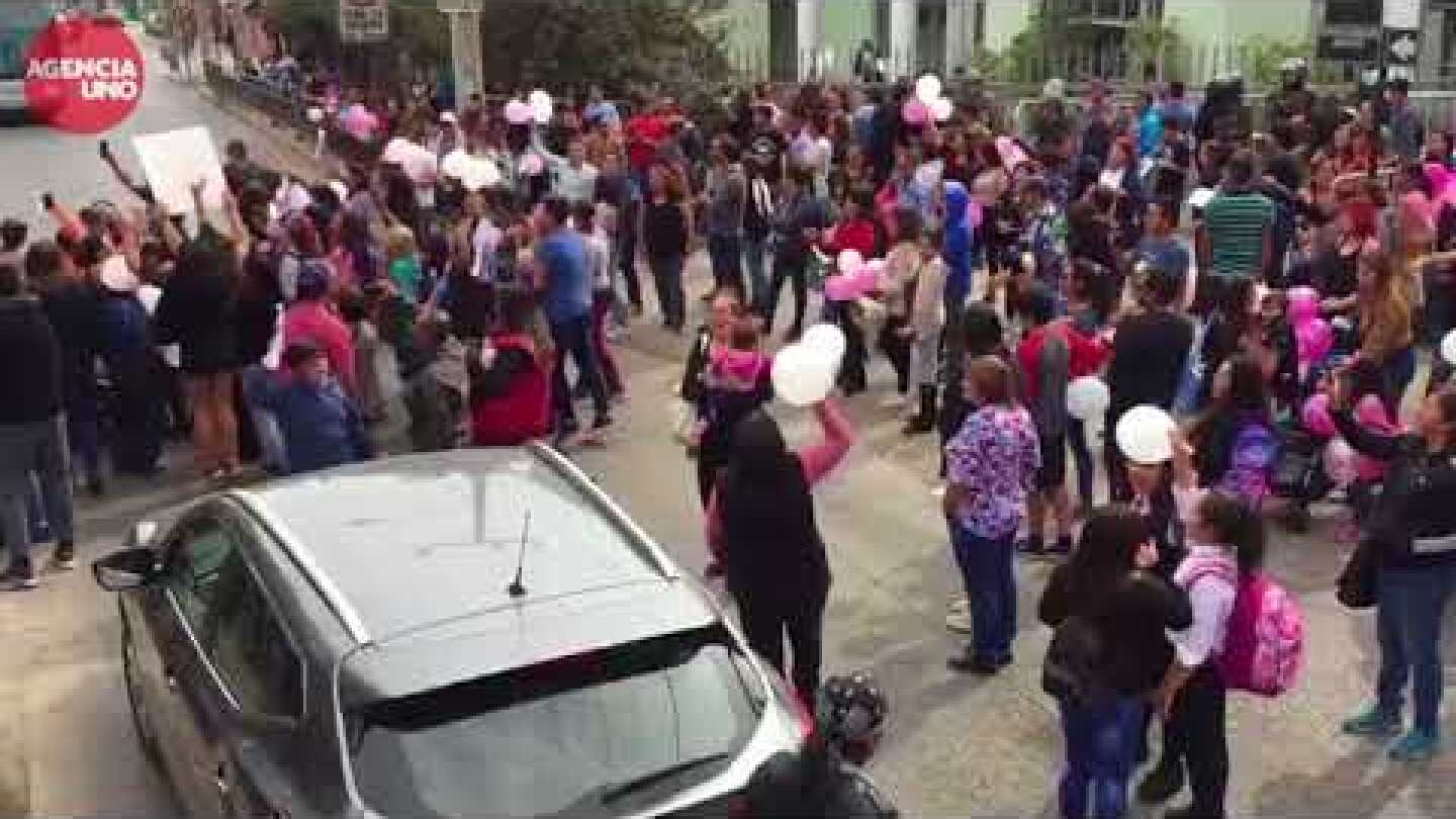 Manifestantes protestan en las afueras del Tribunal de Garantía de Los Andes
