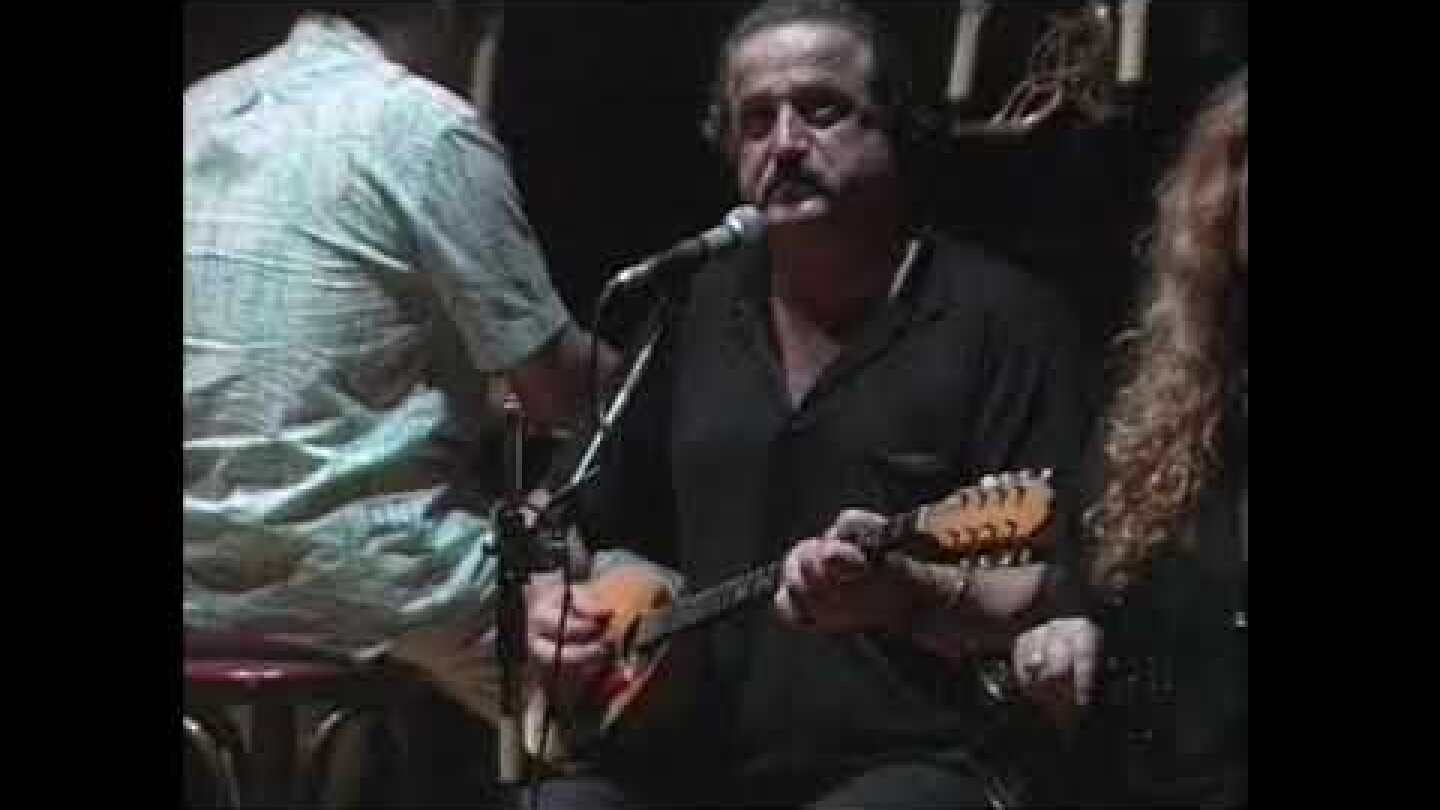 Μπάμπης Γκολές - Ένας διαβάτης | Live