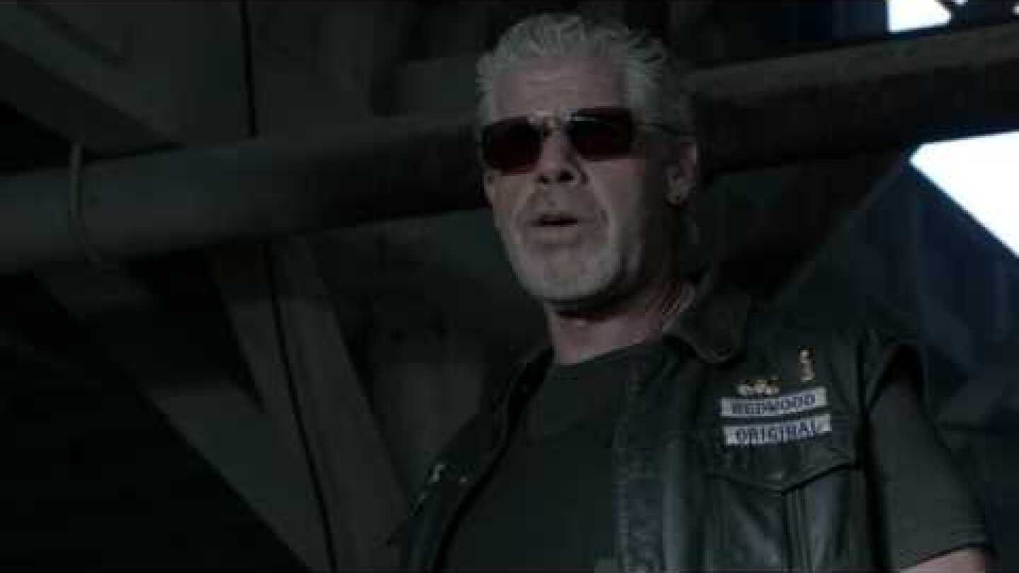 Sons Of Anarchy - Garage Gunfight