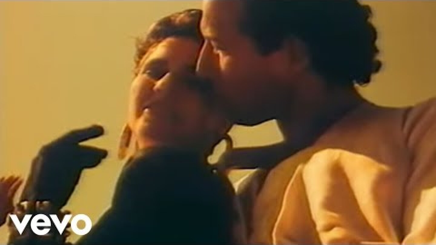 Gipsy Kings - Bamboléo (Official Video)