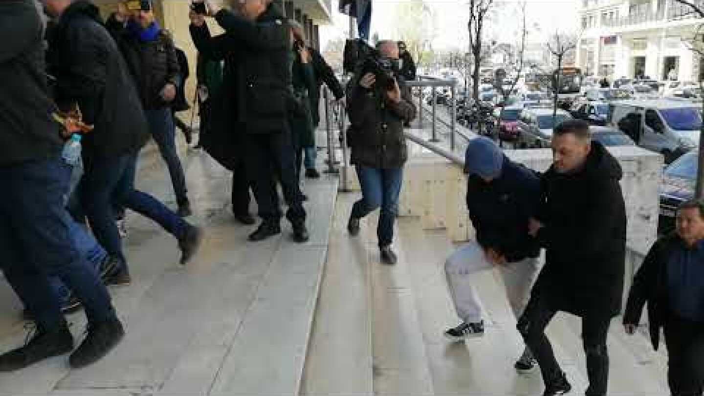 Στο Δικαστικό Μέγαρο οι δράστες του αιματηρού επεισοδίου σε ψητοπωλείο