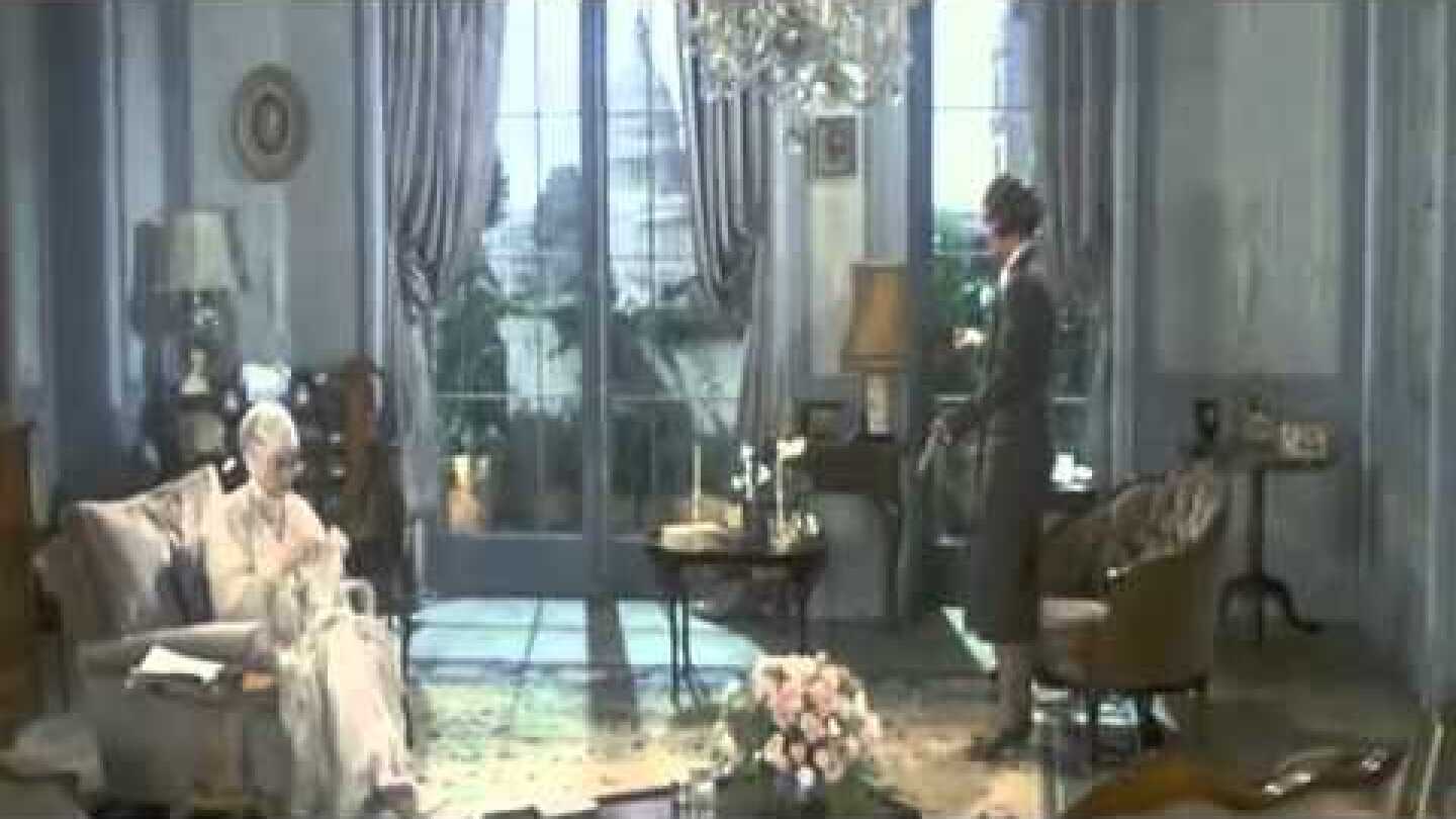 Death on the Nile - Bette Davis, Maggie Smith