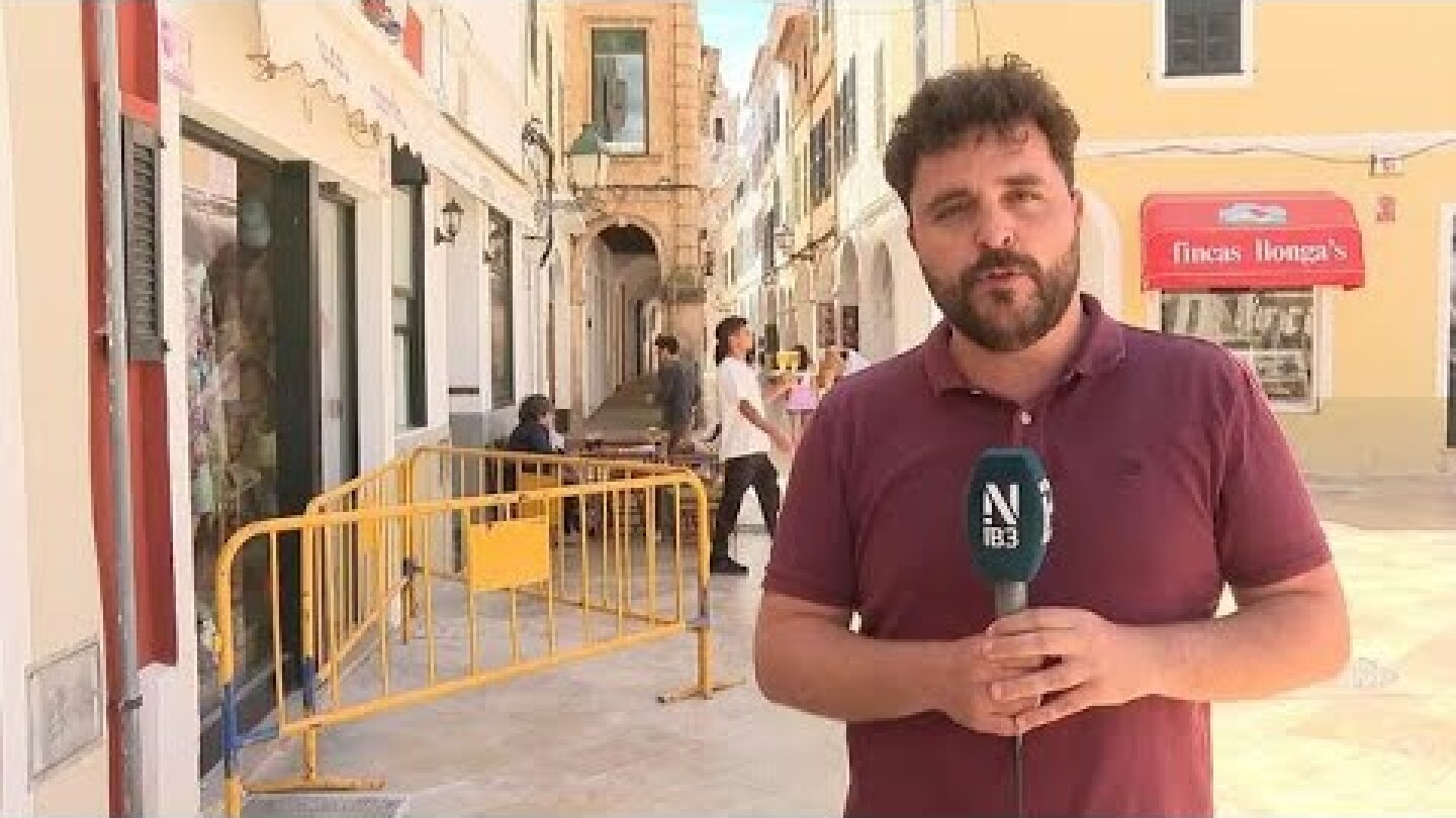 Tres ferides per un despreniment d'una cornisa a Ciutadella