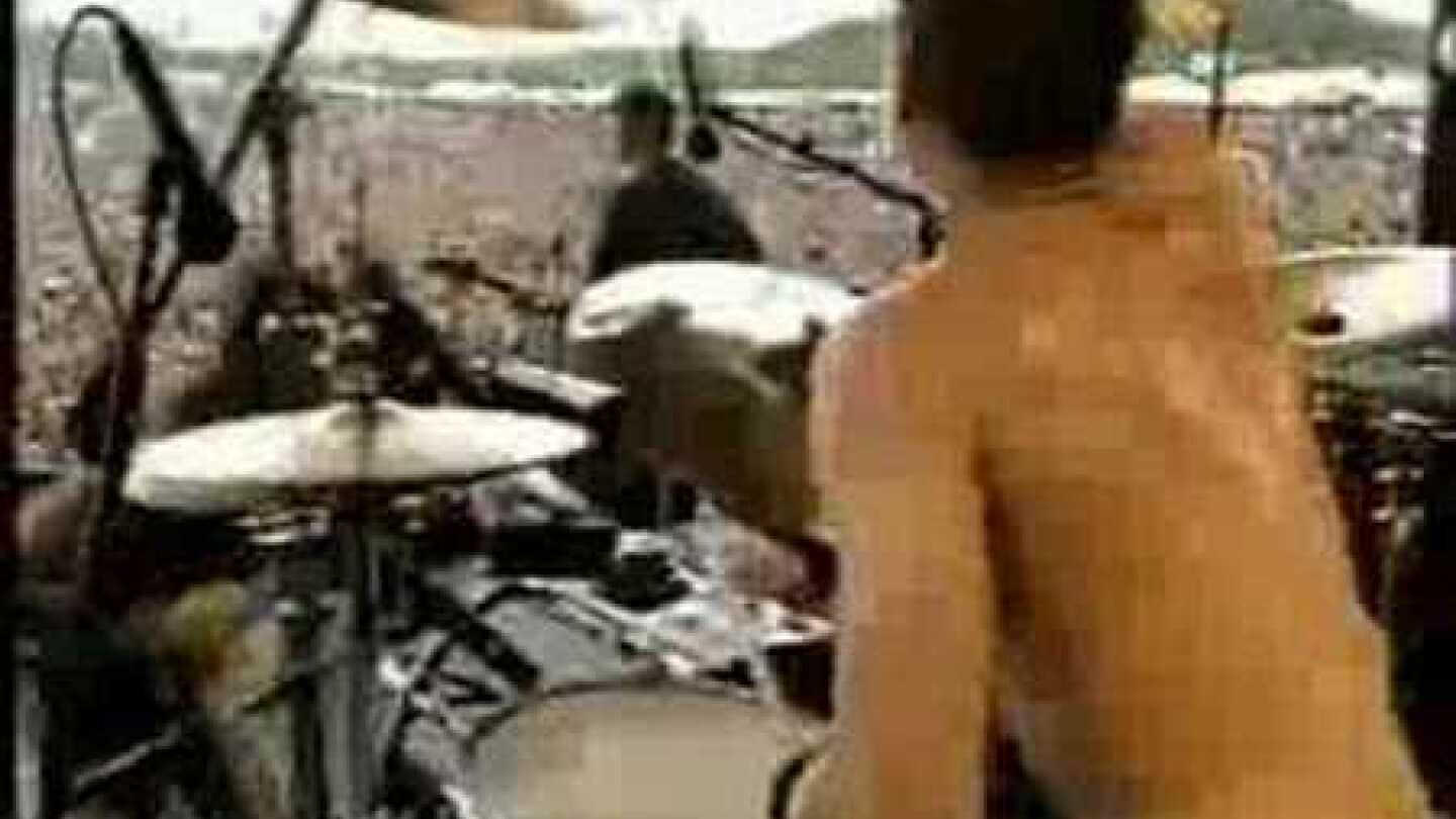 Rage Against The Machine  -  Killing In The Name  -  1993