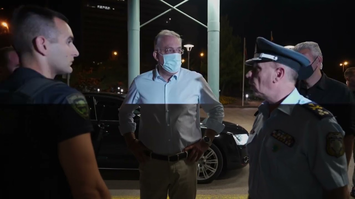 Τάκης Θεοδωρικάκος Eυχαριστώ στους αστυνομικούς που έδρασαν  για να σώσουν πολίτες στα Πατήσια