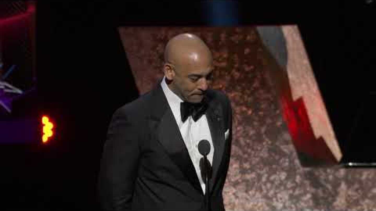 A Moment of Silence for Kobe Bryant at 2020 GRAMMYs