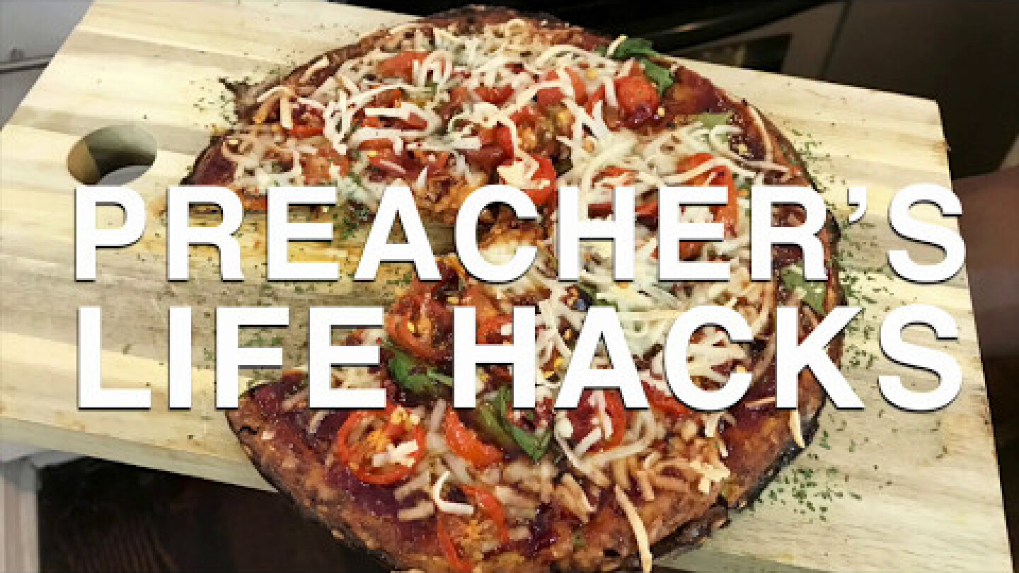 Cooking With A Comedian - LOW Fat and Carb Pizza