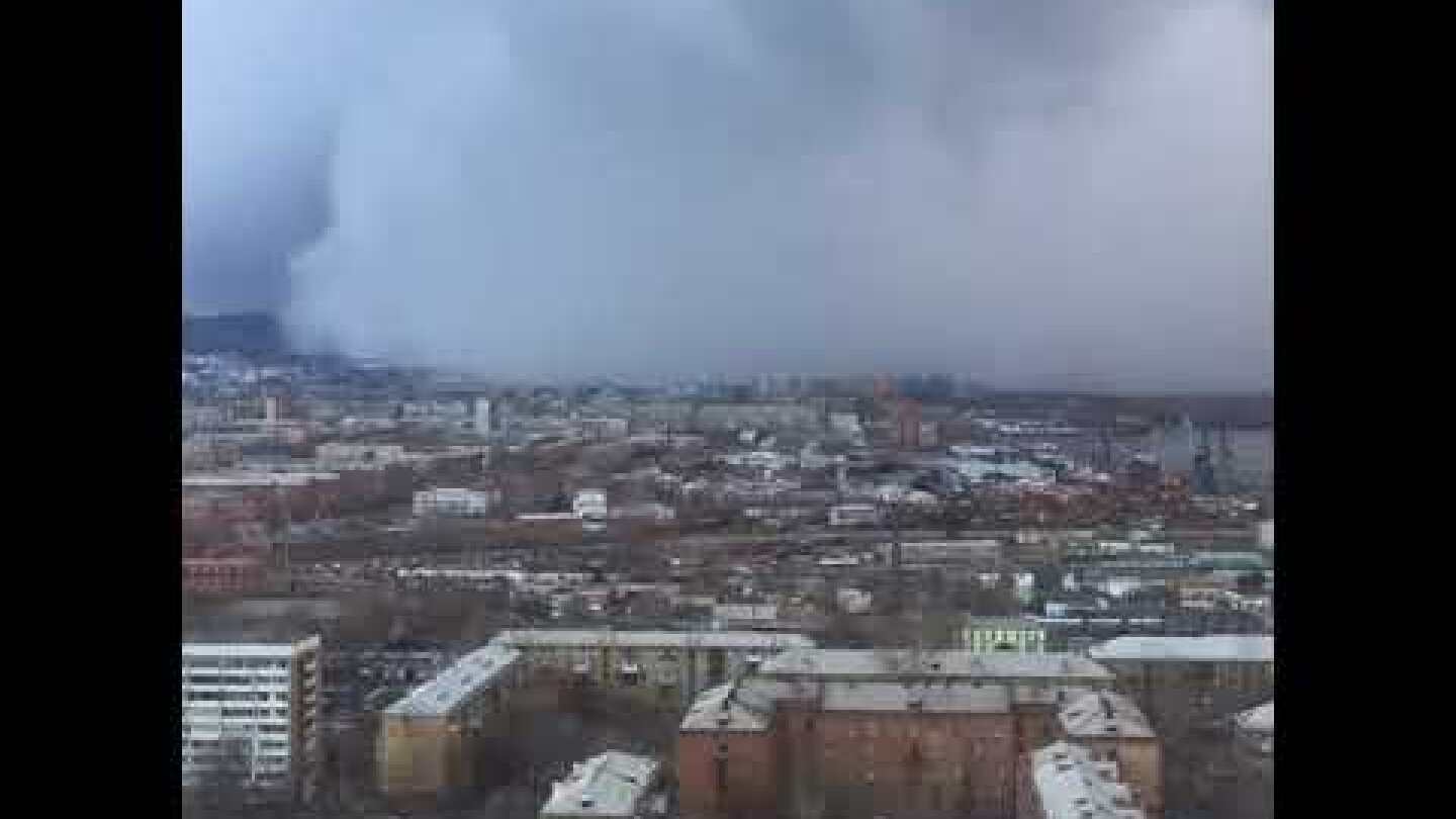 WATCH snow tsunami devour Siberian city/ Апокалипсис в Красноярске