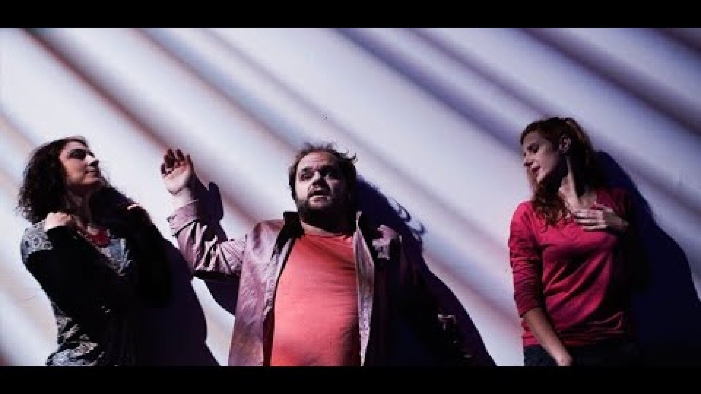 "Η ρομαντική μου ιστορία" - Παράσταση