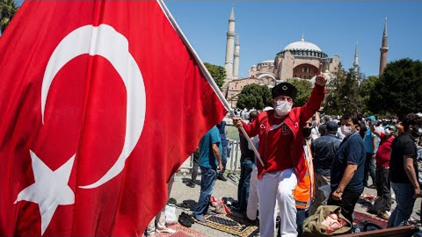 Ayasofya Camii’nde 86 yıl sonra ilk Cuma Namazı kılındı
