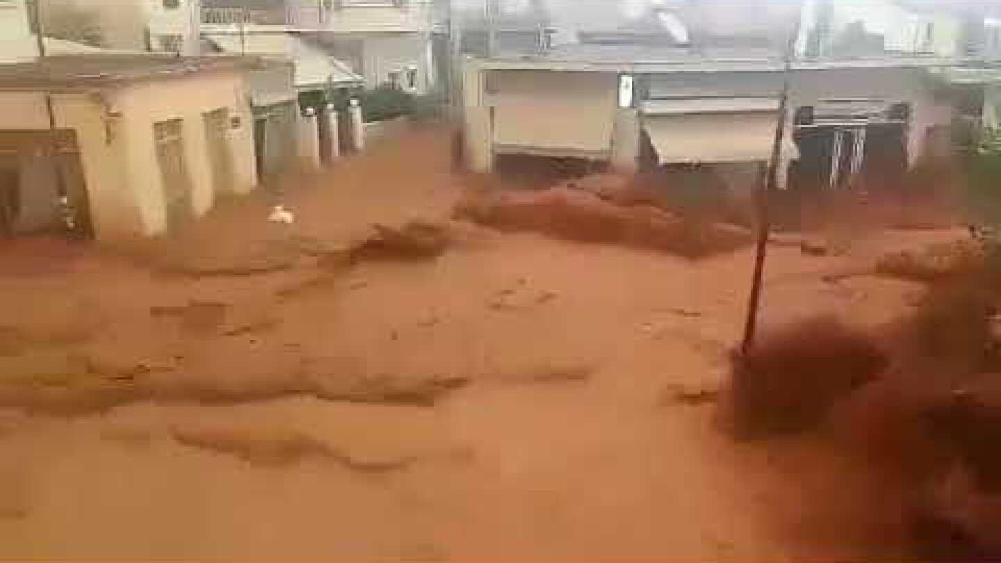 Αποκλειστικό βίντεο από την Μάνδρα Αττικής. 15/11/2017