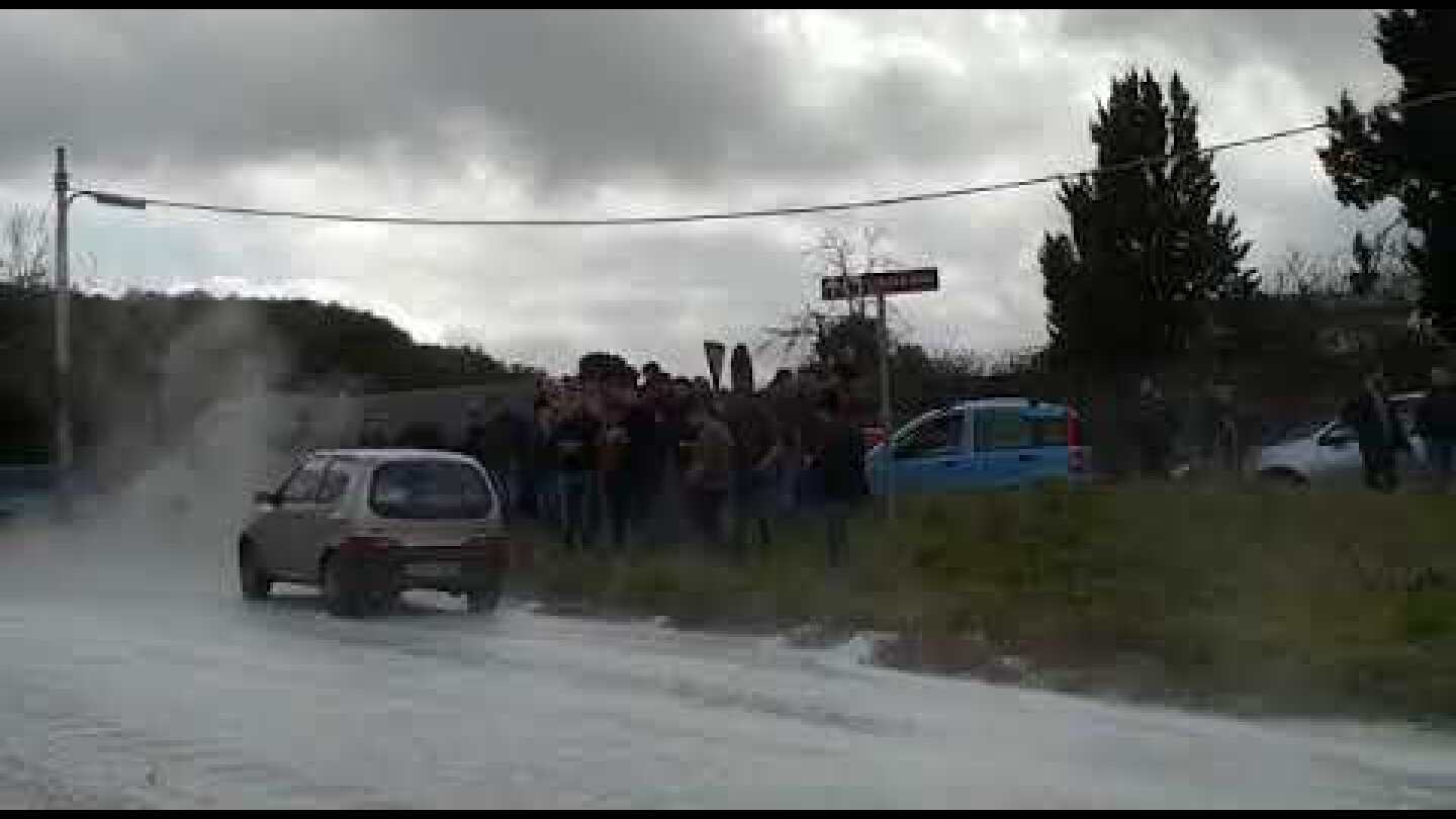 La rivolta dei pastori arriva davanti al caseificio dei fratelli Pinna