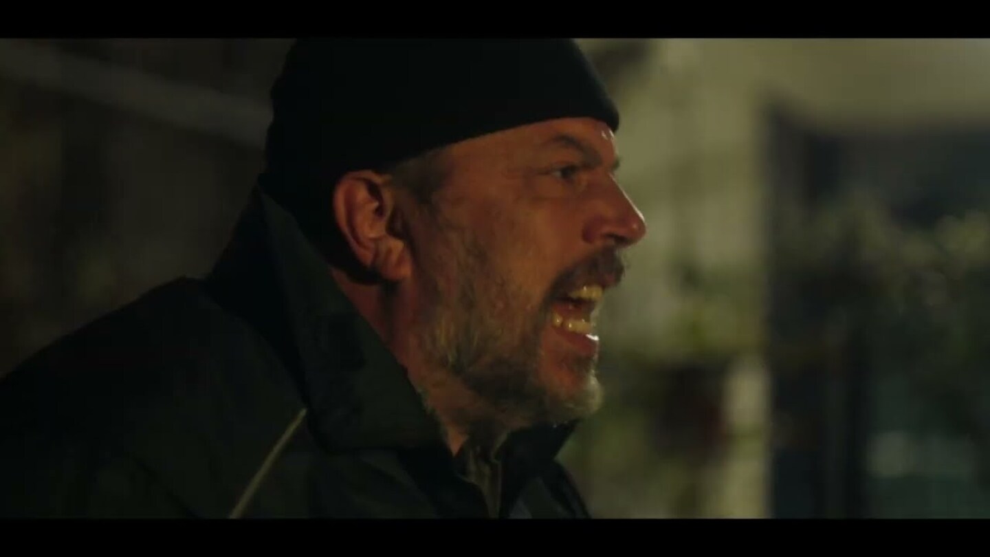 ΠΙΣΩ ΑΠΟ ΤΙΣ ΘΗΜΩΝΙΕΣ (Behind the Haystacks) | Official Trailer