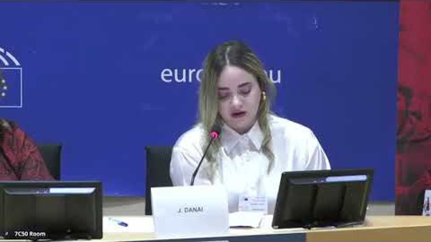 Συγκλονίζει η 20χρονη κόρη της γυναίκας που δολοφονήθηκε με 17 μαχαιριές στη μέση του δρόμου