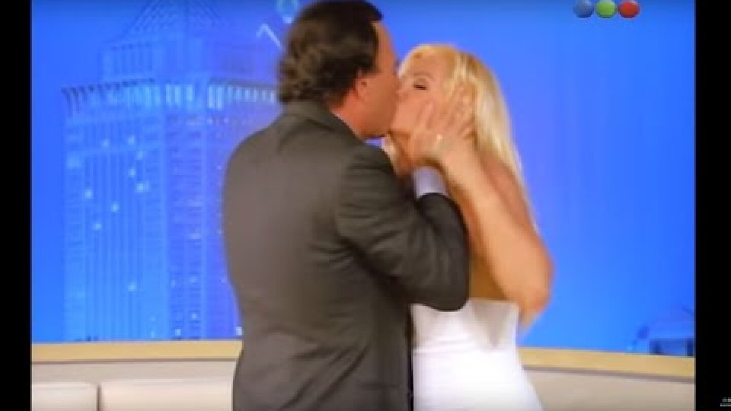 Susana recibe a Julio Iglesias y se lleva una gran sorpresa - Susana Gimenez 2005