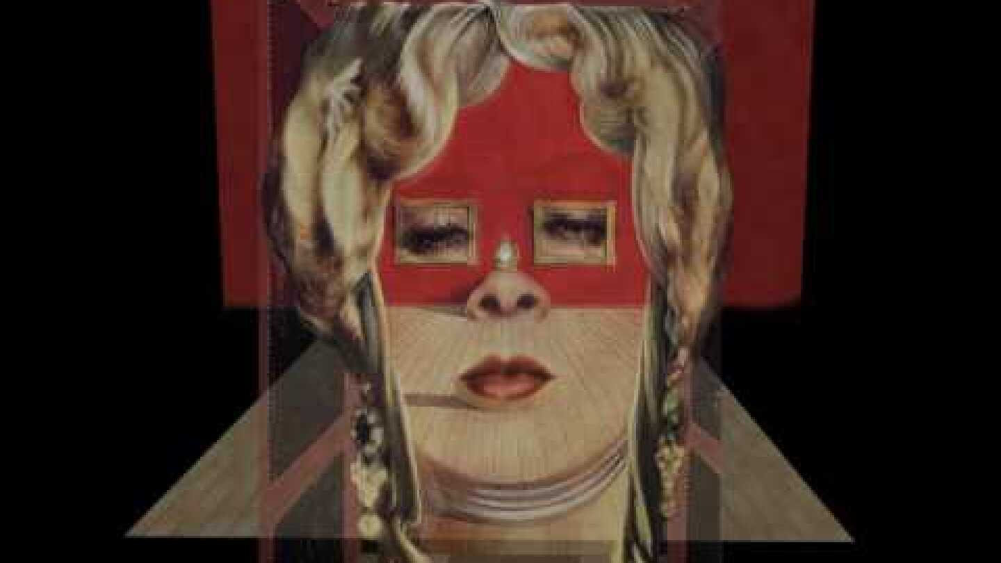 Salvador Dali Mae West 3d