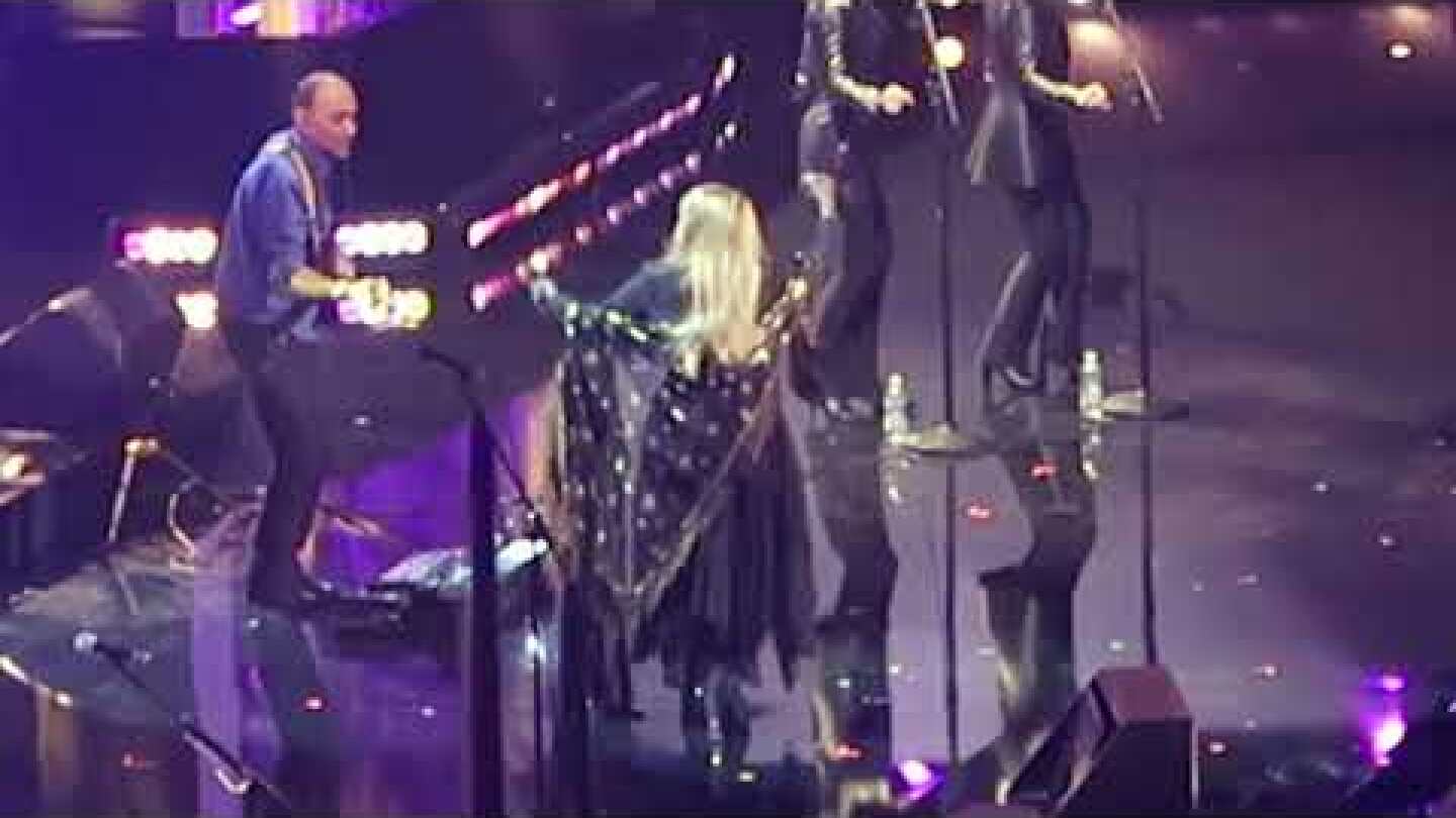 Stevie Nicks - Stand Back @ 2019 Rock & Roll Hall of Fame Ceremony 3-29-2019
