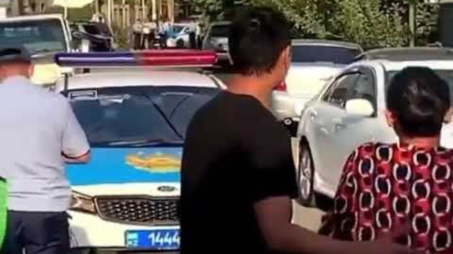 Кадры с места стрельбы в Алмате