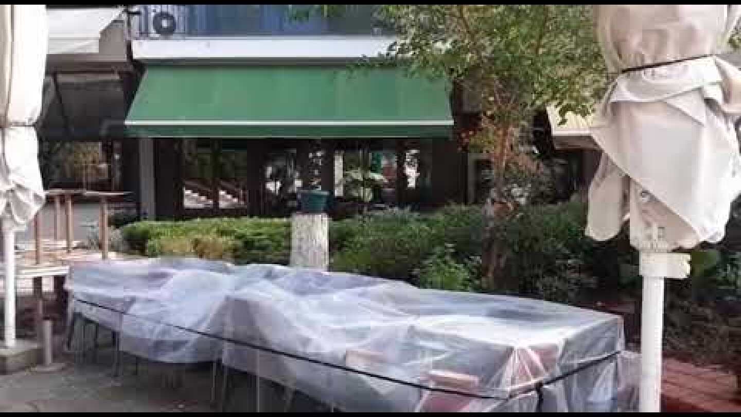 kozan.gr: Eικόνες από το κέντρο της Πτολεμαΐδας με τα κλειστά τα καφέ, εφαρμογής του lock down